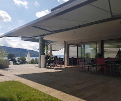 Pose de store banne sur terrasse avec vue lac — Haute-Savoie